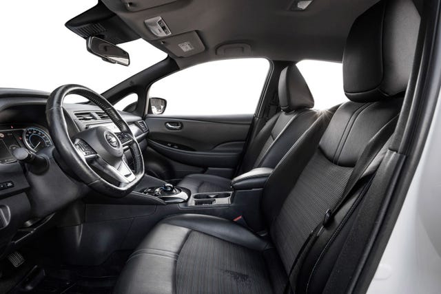 2019 NISSAN LEAF - 10