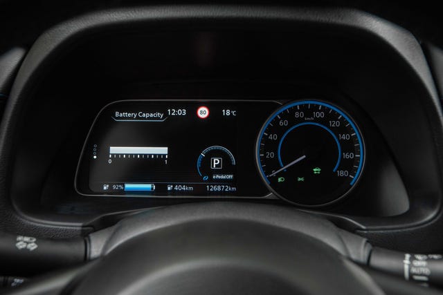 2019 NISSAN LEAF - 11