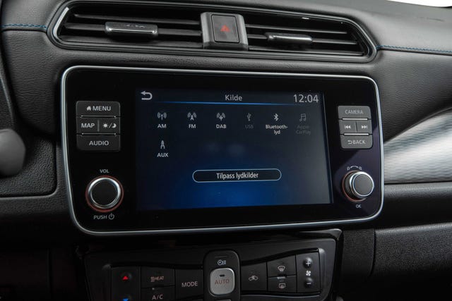 2019 NISSAN LEAF - 16