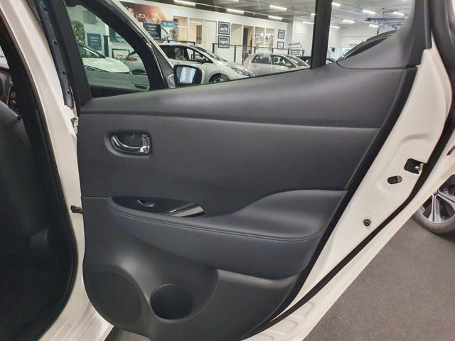 2019 NISSAN LEAF - 18