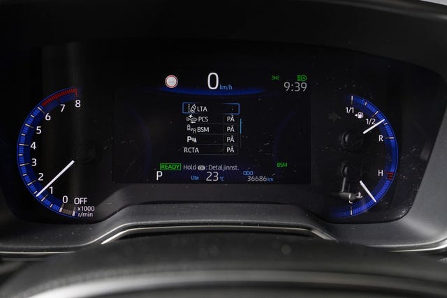 2020 TOYOTA COROLLA - 12