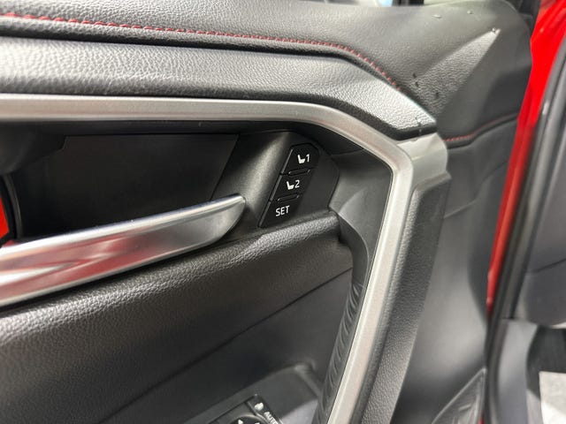 2021 TOYOTA RAV4 - 23
