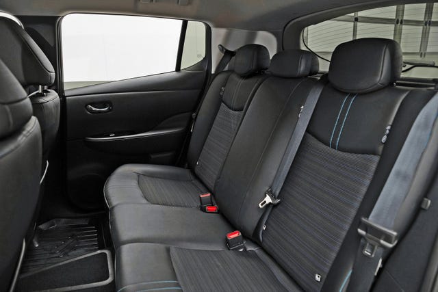 2019 NISSAN LEAF - 10