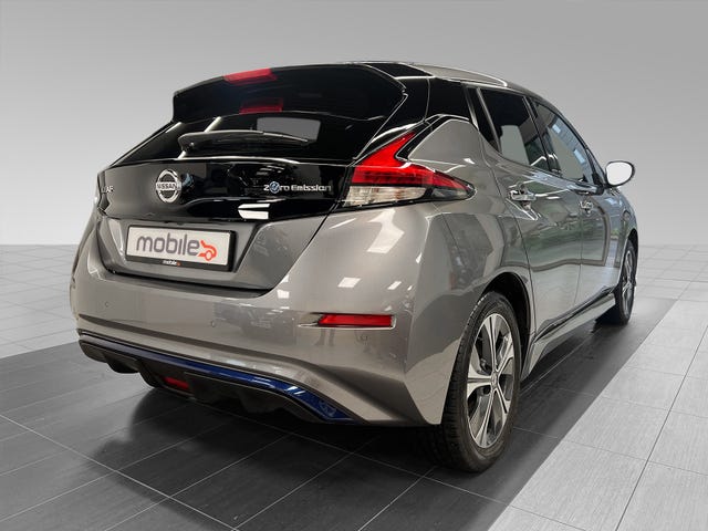 2021 NISSAN LEAF - 10
