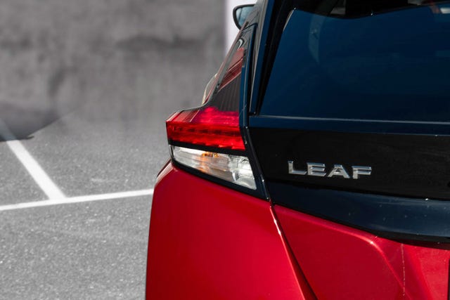 SJNFAAZE1U0079477 2019 NISSAN LEAF-2