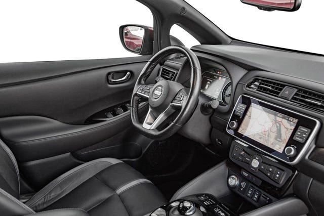 2019 NISSAN LEAF - 16