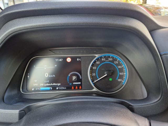 2021 NISSAN LEAF - 12