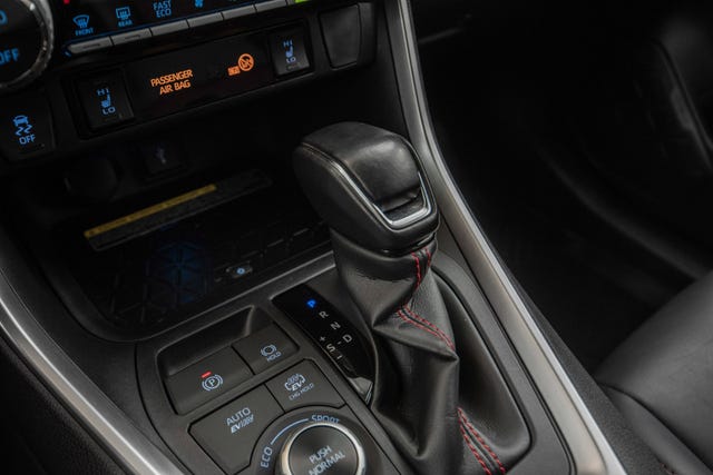 2021 TOYOTA RAV4 - 19