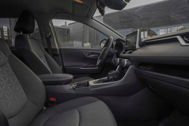 2021 TOYOTA RAV4 - 25