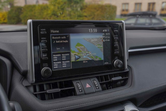 2021 TOYOTA RAV4 - 17