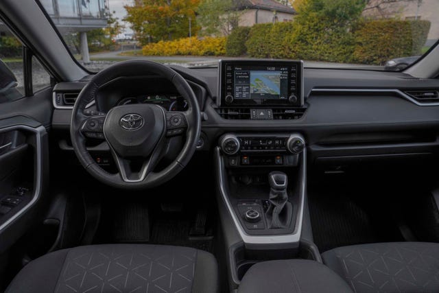 2021 TOYOTA RAV4 - 24