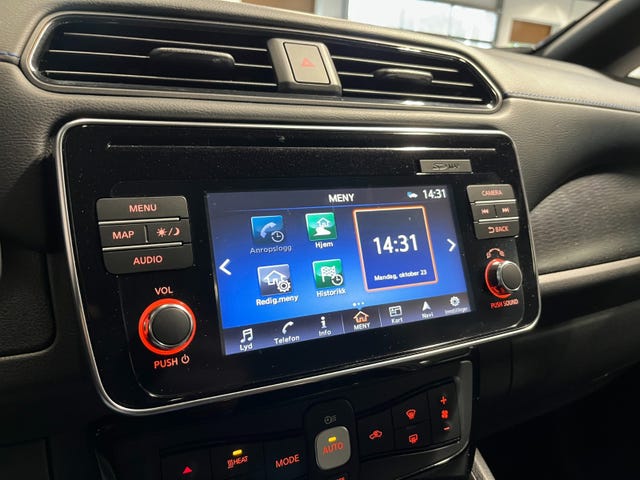 2019 NISSAN LEAF - 20