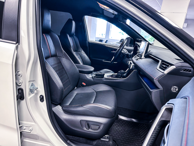 2021 TOYOTA RAV4 - 37