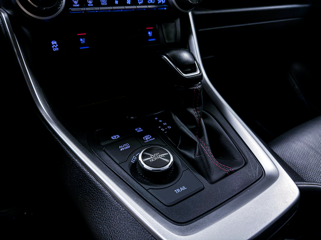 2021 TOYOTA RAV4 - 29