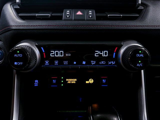2021 TOYOTA RAV4 - 28