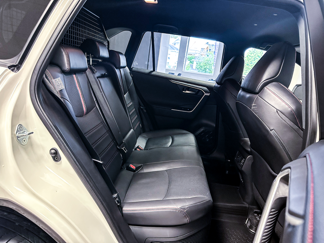 2021 TOYOTA RAV4 - 39