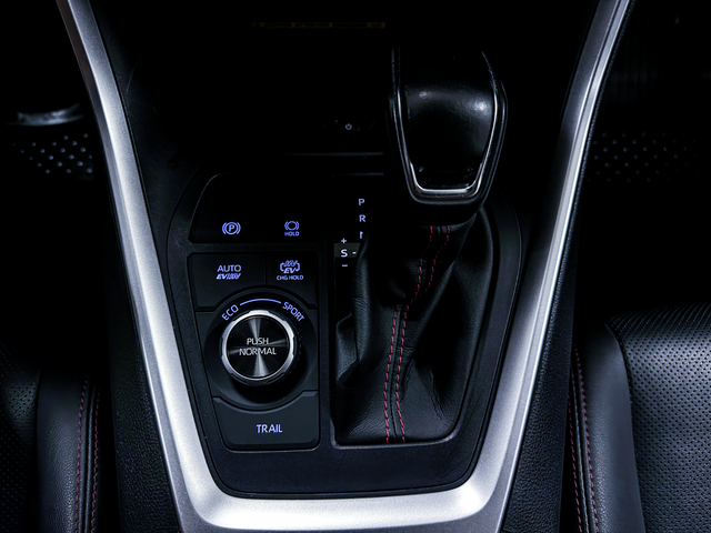 2021 TOYOTA RAV4 - 30
