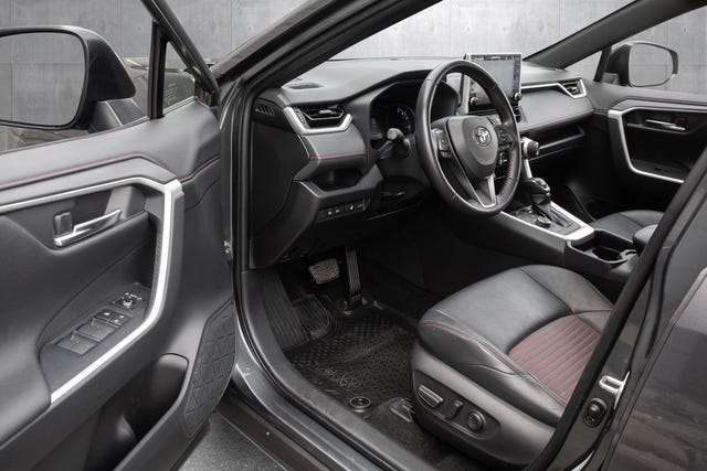 2021 TOYOTA RAV4 - 12