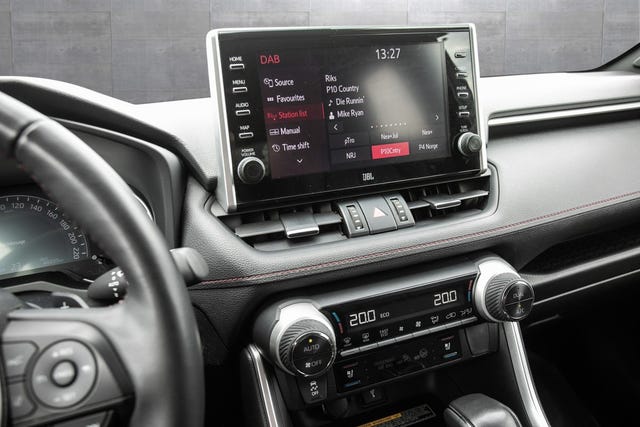 2021 TOYOTA RAV4 - 18