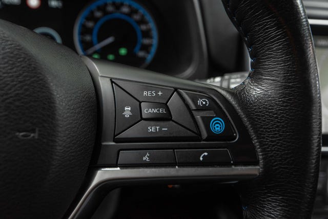 2019 NISSAN LEAF - 10