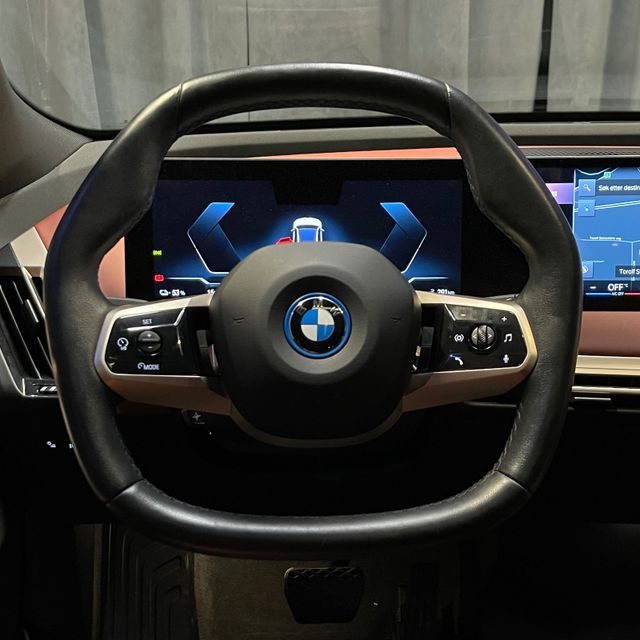 2022 BMW IX XDRIVE 50 - 44