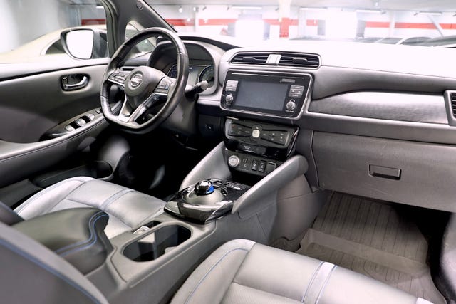 SJNFAAZE1U0050880 2019 NISSAN LEAF-1