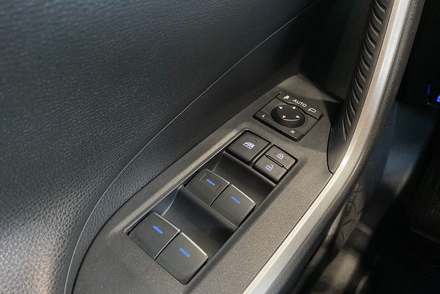 2021 TOYOTA RAV4 - 25