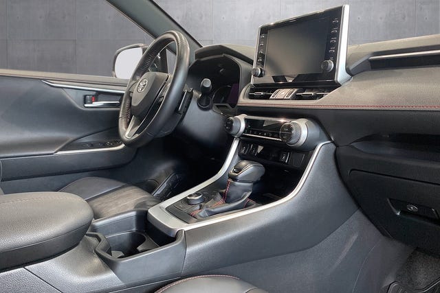 2021 TOYOTA RAV4 - 13