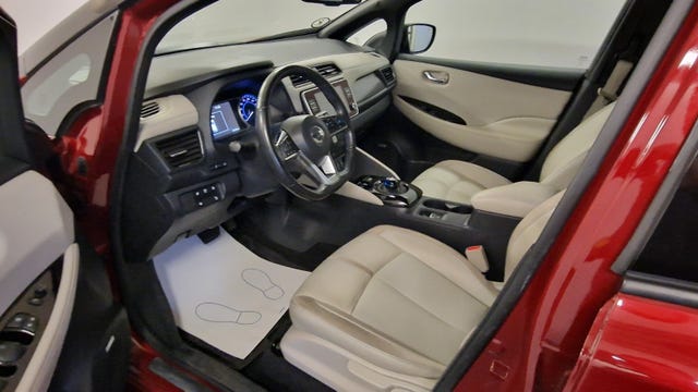 2019 NISSAN LEAF - 8