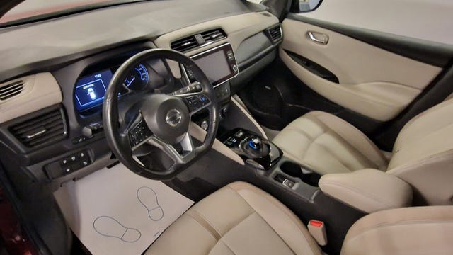 2019 NISSAN LEAF - 9