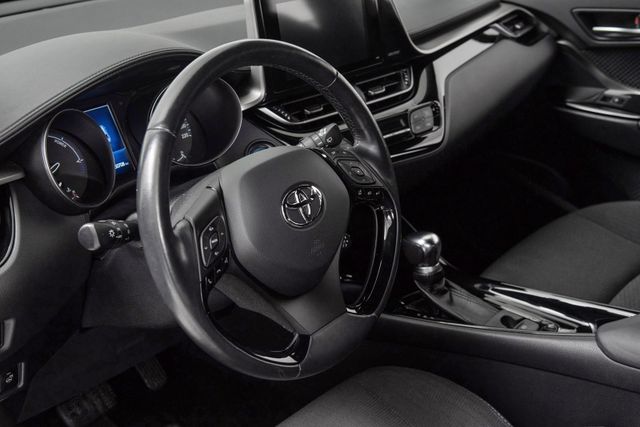 2018 TOYOTA C-HR - 16