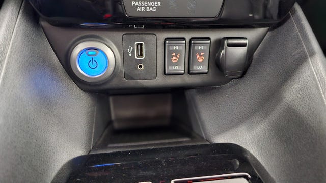 2019 NISSAN LEAF - 29