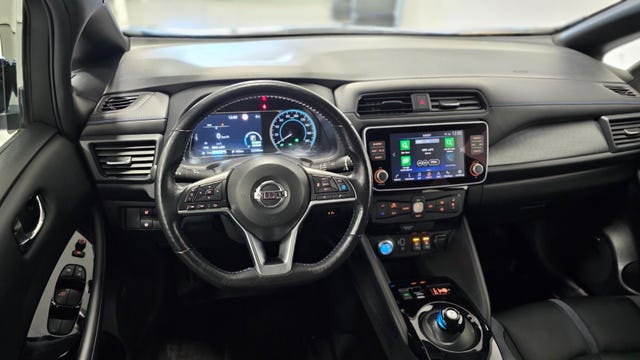 2019 NISSAN LEAF - 16