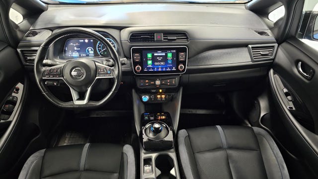 2019 NISSAN LEAF - 15
