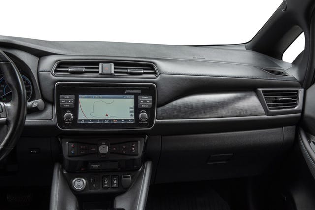 2019 NISSAN LEAF - 21