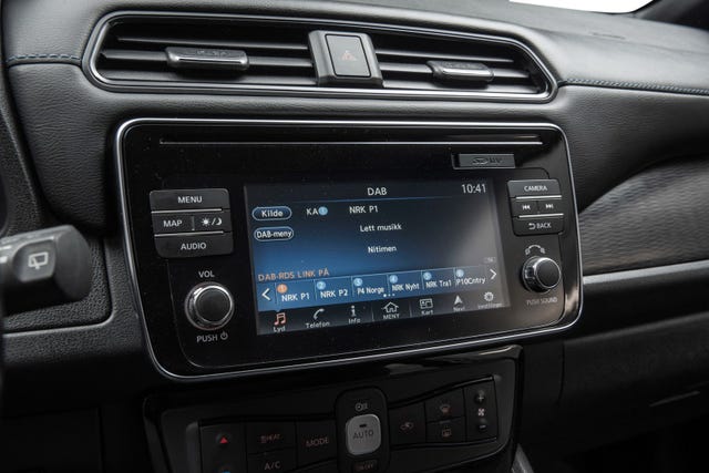 2019 NISSAN LEAF - 23