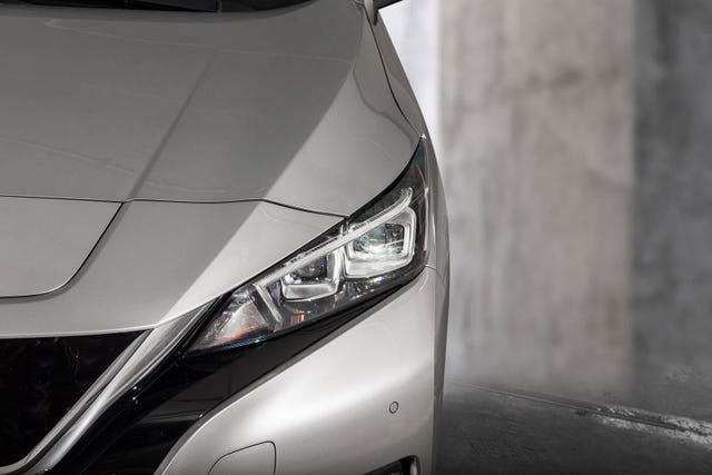 SJNFAAZE1U0052736 2019 NISSAN LEAF-2