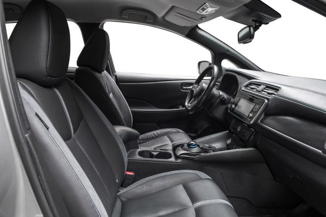 2019 NISSAN LEAF - 25