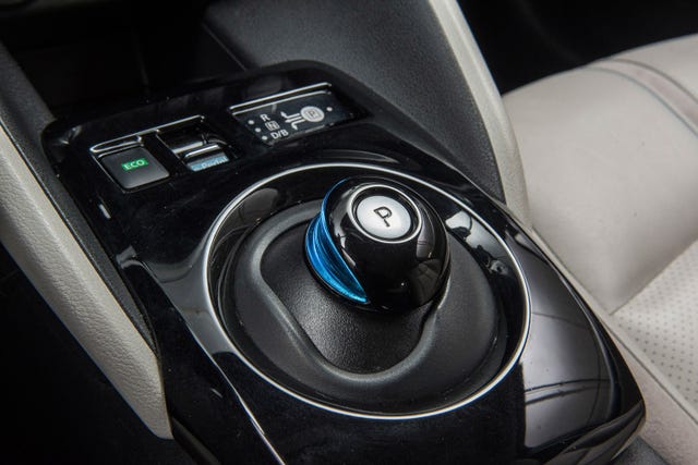 2019 NISSAN LEAF - 9