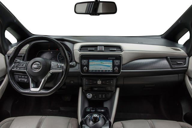 2019 NISSAN LEAF - 18