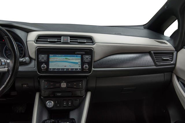 2019 NISSAN LEAF - 14