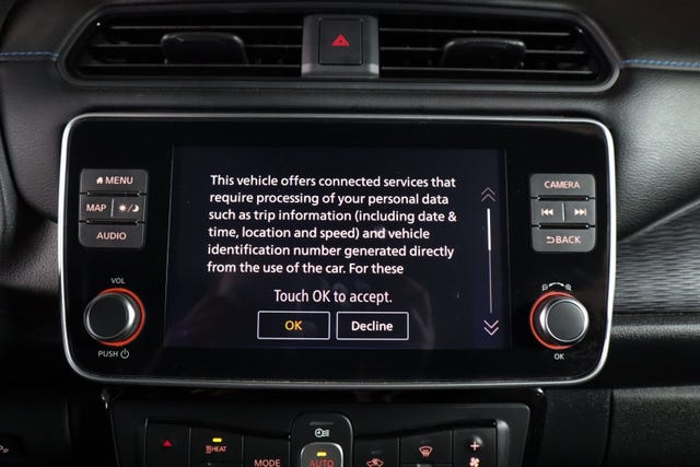 2019 NISSAN LEAF - 28