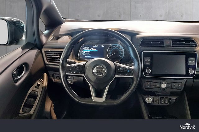 2021 NISSAN LEAF - 11