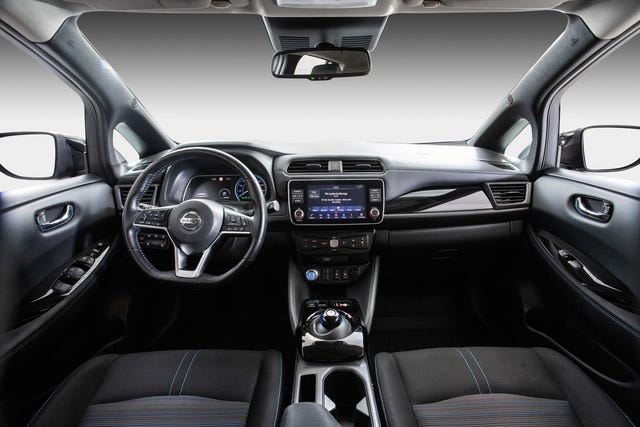 2021 NISSAN LEAF - 21