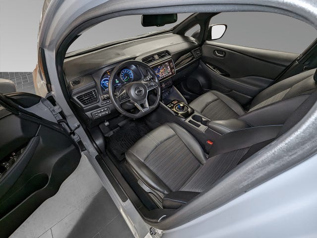 2021 NISSAN LEAF - 9
