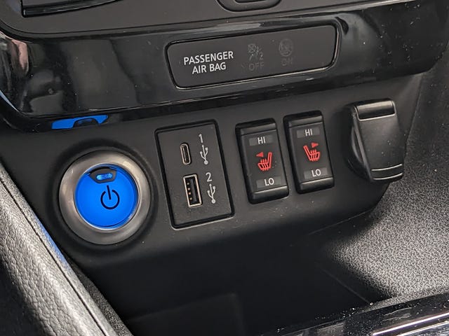 2021 NISSAN LEAF - 22