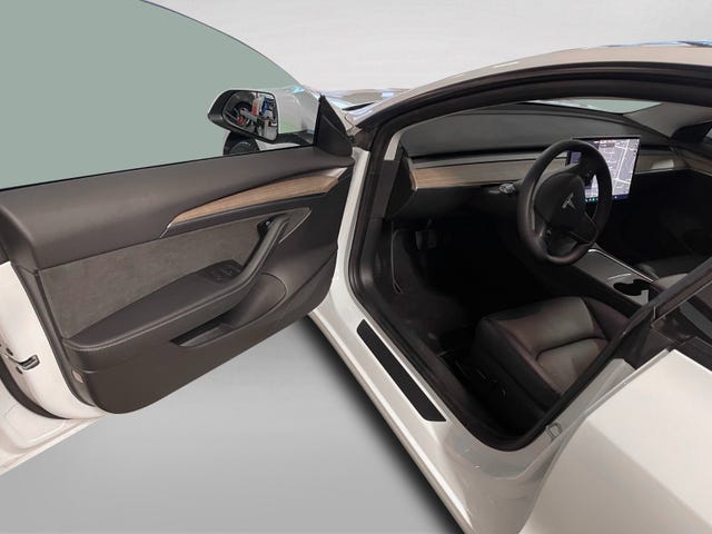 2022 TESLA MODEL 3 - 9