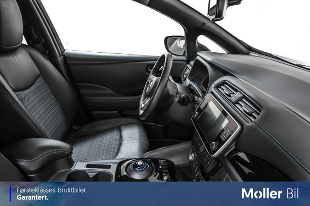 2021 NISSAN LEAF - 21