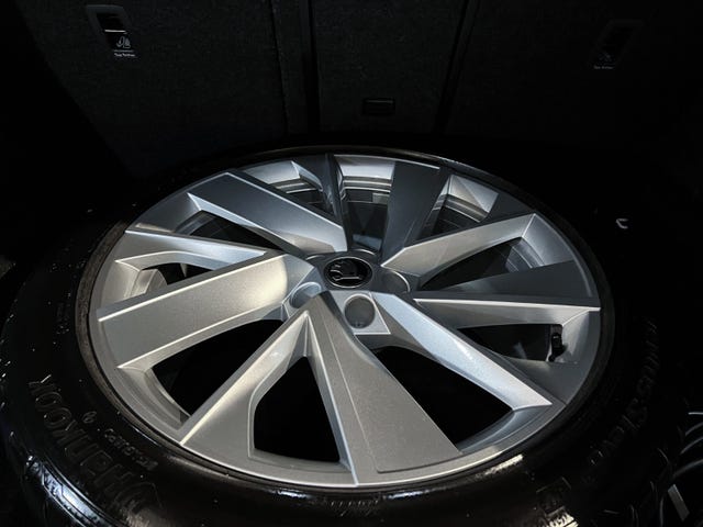 2021 SKODA ENYAQ - 16