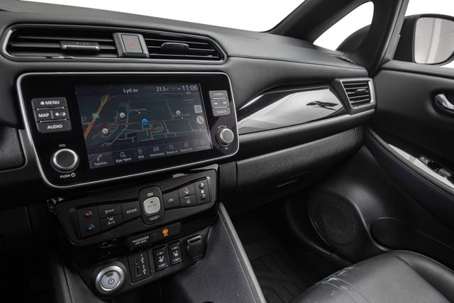 2021 NISSAN LEAF - 15